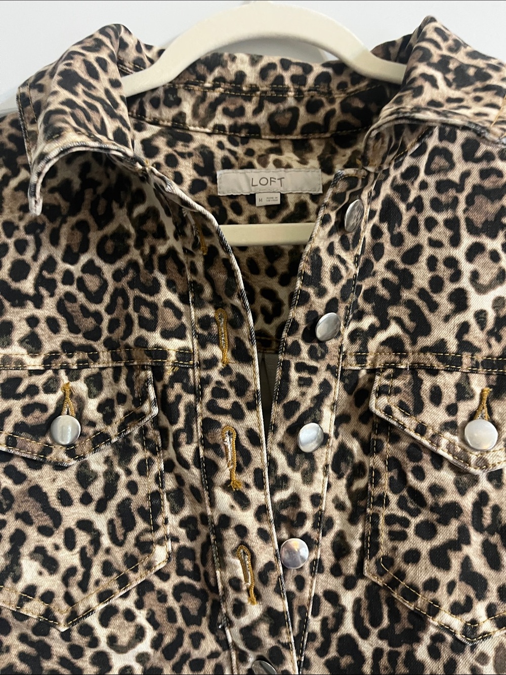 LOFT Leopard Print Short Sleeve Shirt Dress in Tan and Black - Picture 4 of 5
